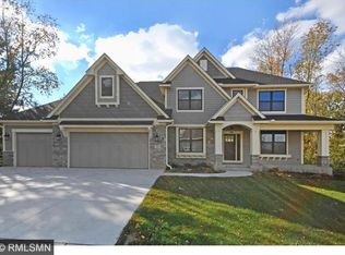 5405 Upland Ln, Plymouth, MN 55446