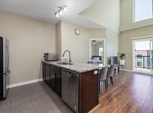 Windermere Waters, Edmonton, AB T6W 2J3