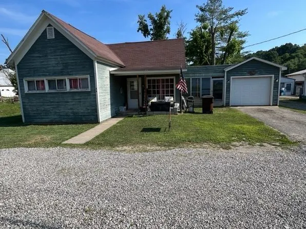 44 Church St, Coalton, OH 45621