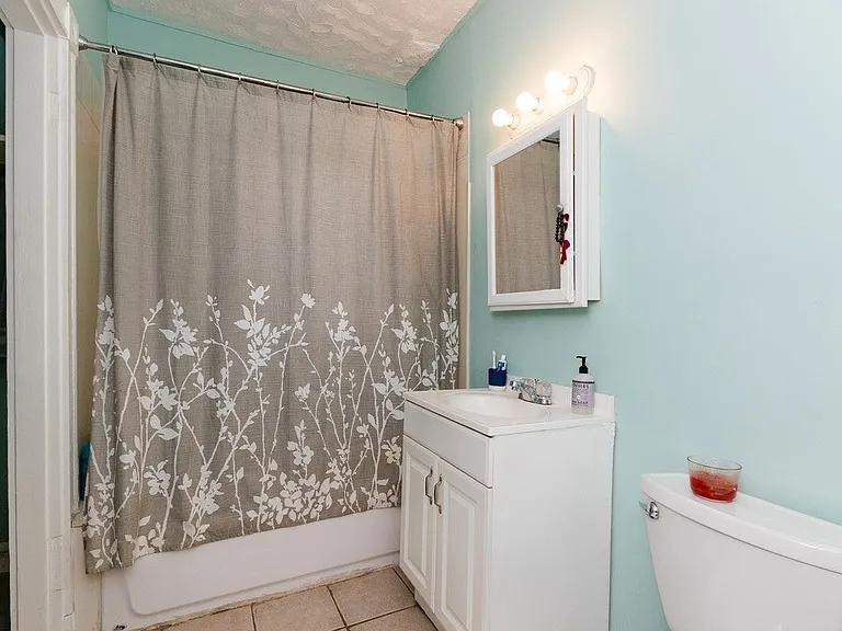 79 Topliff St #2 — Photo 9