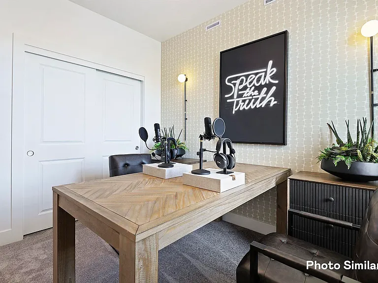1748 N Big Star Ave — Photo 20