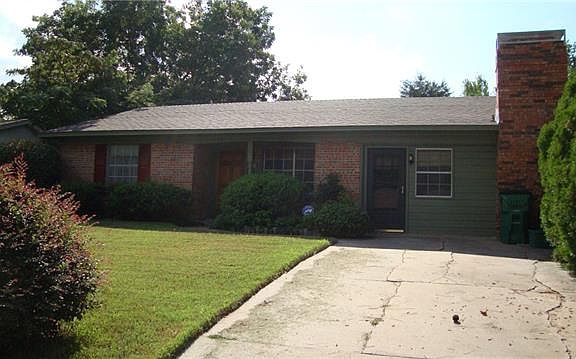 2nd image of 1413 Alpine Dr