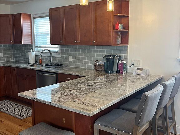 4th image of 47 Brookline Ave #1