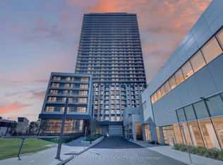 5858 Yonge St #TOWNHOUSE 08, Toronto, ON M2M3T3