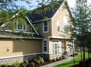 1009 Island Blvd, Fox Island, WA 98333