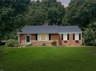 1102 Kerner Rd, Kernersville, NC 27284