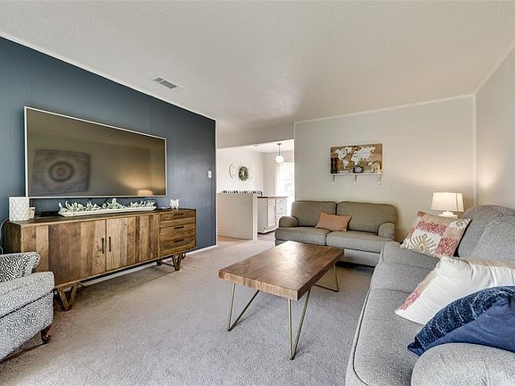 5th image of 1017 Shorehaven Dr