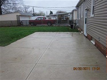 3rd image of 10469 Richard Dr