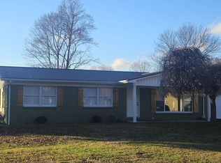 157 Shawnee Ave, Russell Springs, KY 42642