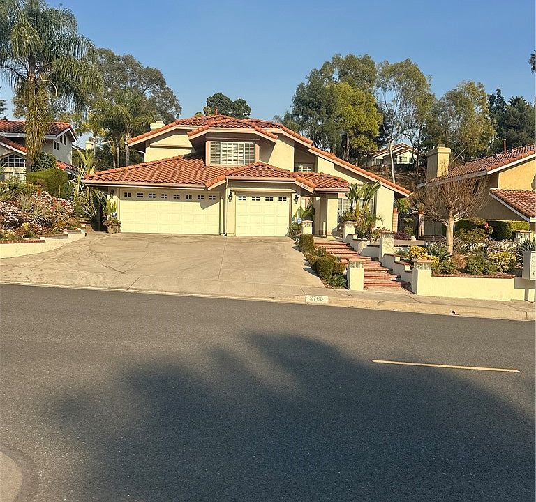 1st image of 2760 Saleroso Dr