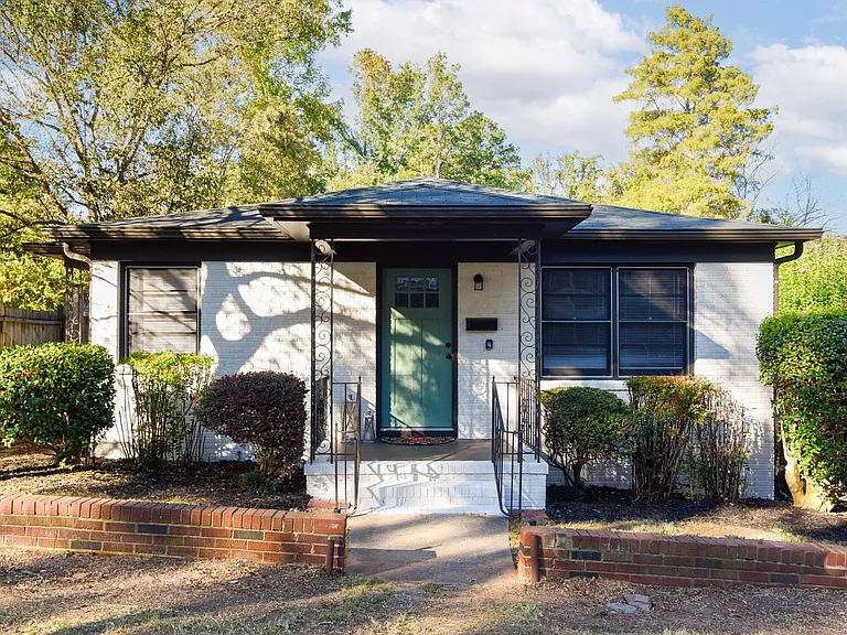 Front Porch/Entry