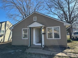 854 S Terrace Dr, Wichita, KS 67218