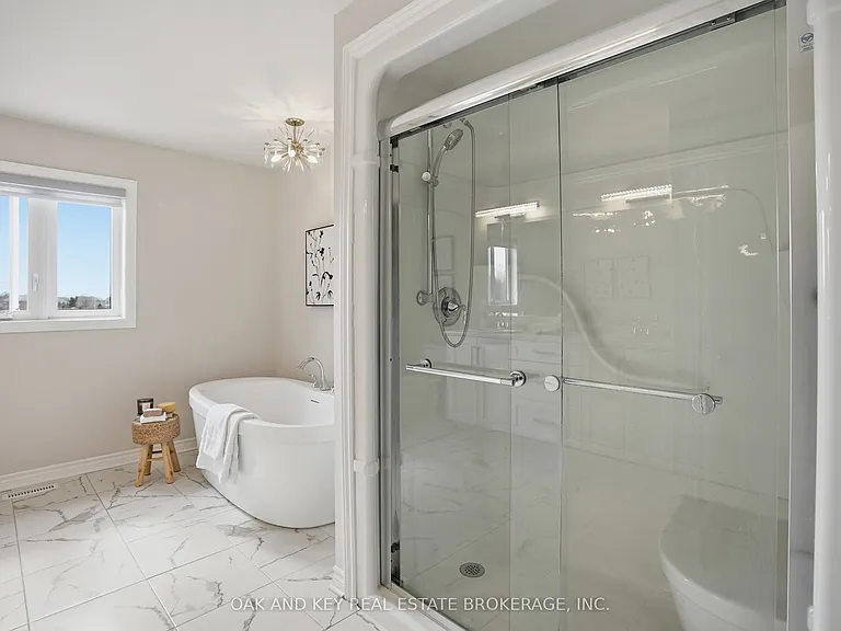 11 Bowman Dr — Photo 28