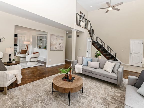 4th image of 854 Rue De La Paix Unit B-1