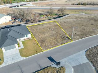 861 N Speyside Cir, Andover, KS 67002