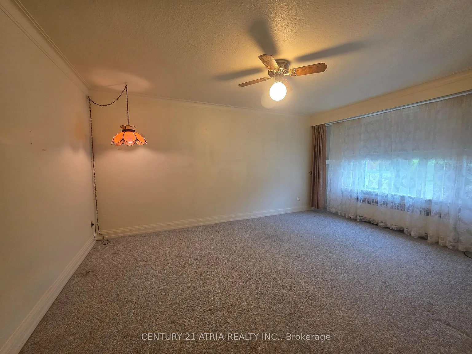 4 bed, $4,500 — Photo 3