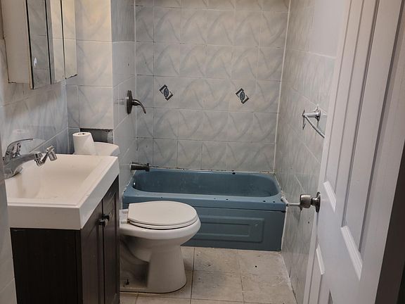 5th image of 419 6th St Floor 2