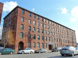 80 Foster St APT 205, Peabody, MA 01960