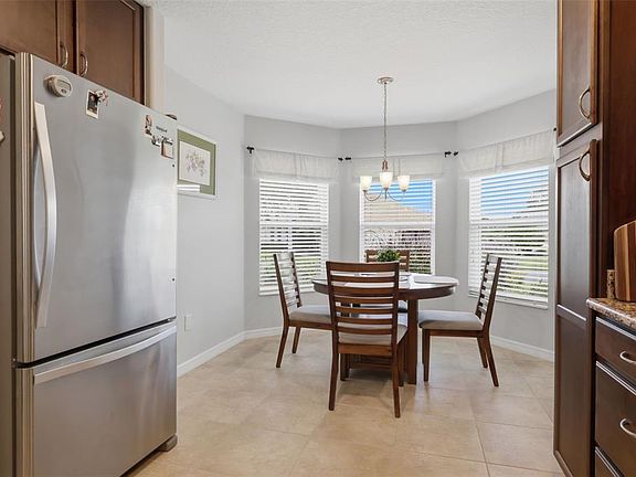 4th image of 5322 POND CROSSING PLACE