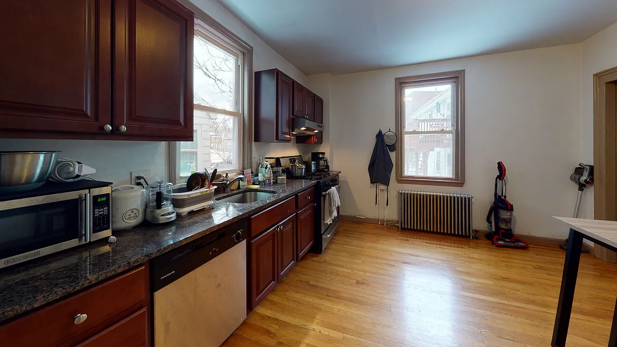 Building Photo - 9 Winship St #4