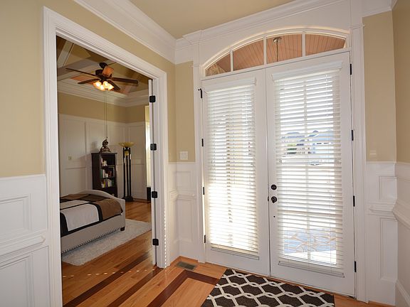 5th image of 3007 Leaning Oak Way
