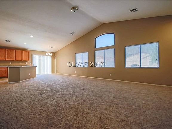 5th image of 340 Cactus Sands Ave