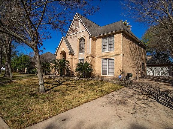 3rd image of 8859 Chelsworth Dr