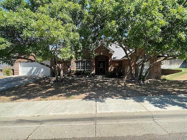 1st image of 5 Muirfield Ln