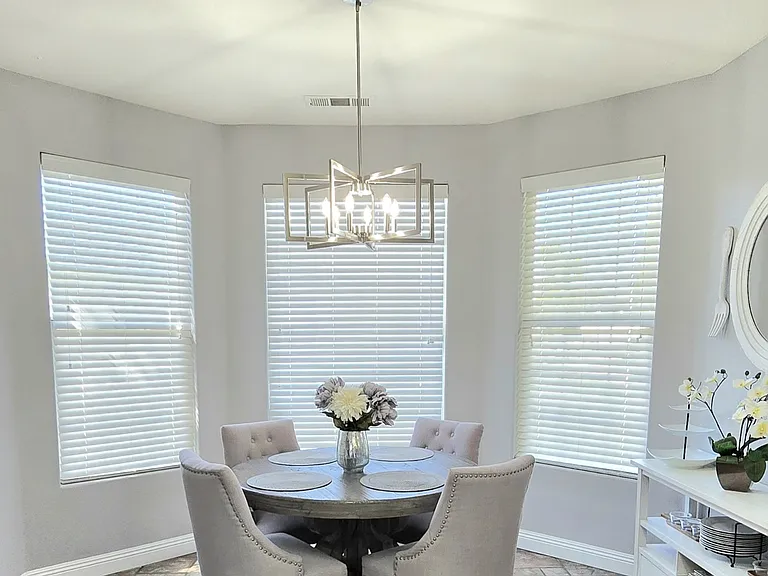 Hatch Ave — Photo 16