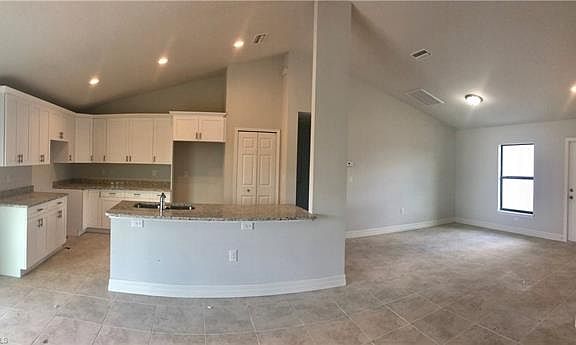 4th image of 1011 Casino Ave