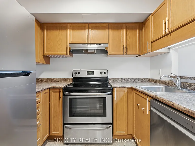 92 King St E #803 — Photo 4