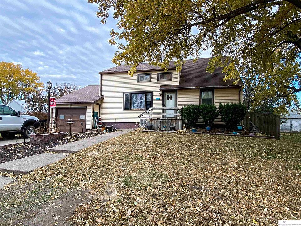 1st image of 520 W 10th St