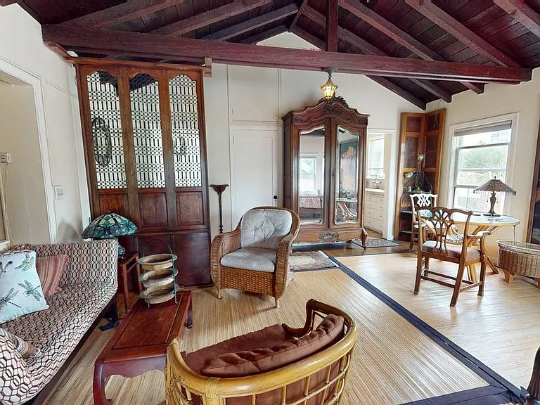 2433 McKinley Ave #A — Photo 3