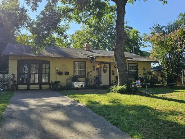 716 Cranford St, Sulphur Springs, TX 75482