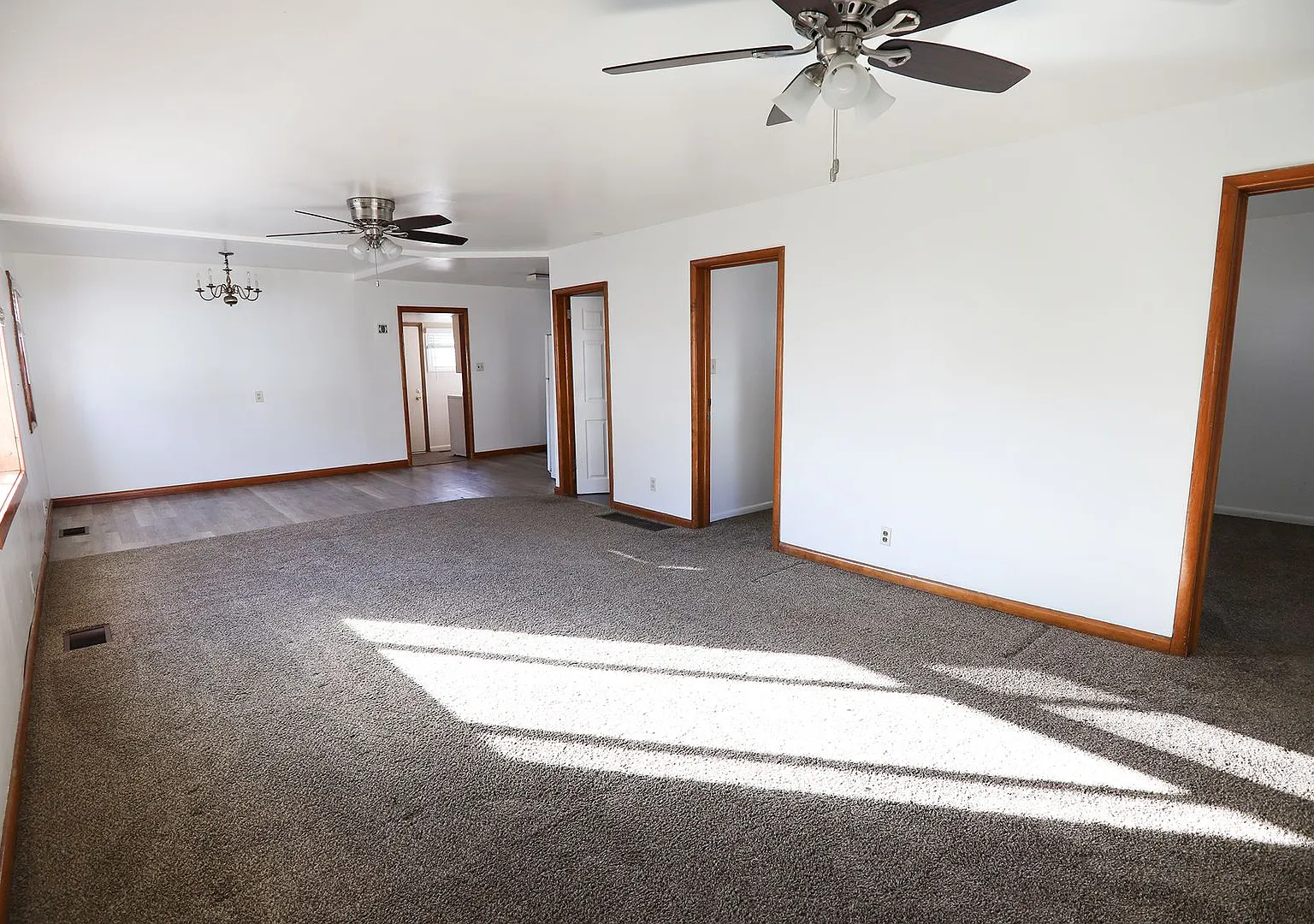 2 Bed 1 bath — Photo 2