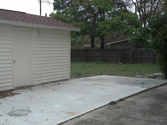 5th image of 2499 38th Ave N