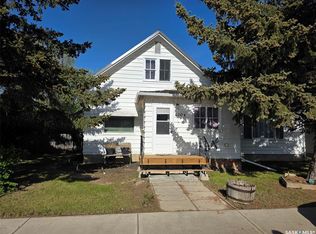 4904 Tribune St, Macklin, SK S0L2C0