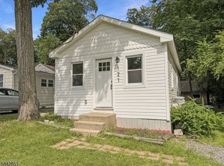 121 Dartmouth Trl, Hopatcong Boro, NJ 07843