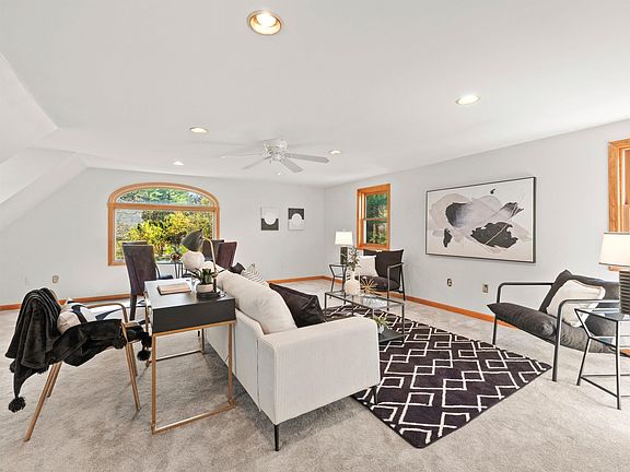 4th image of 25 Fletcher Drive