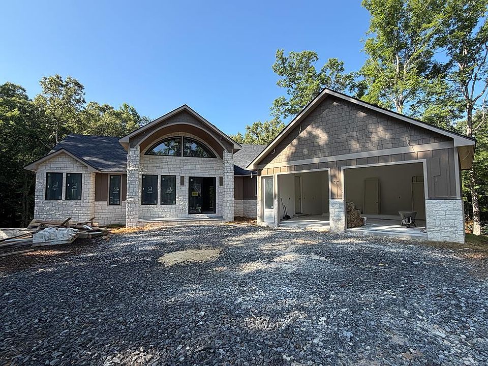 1st image of 256 Fairview Dr