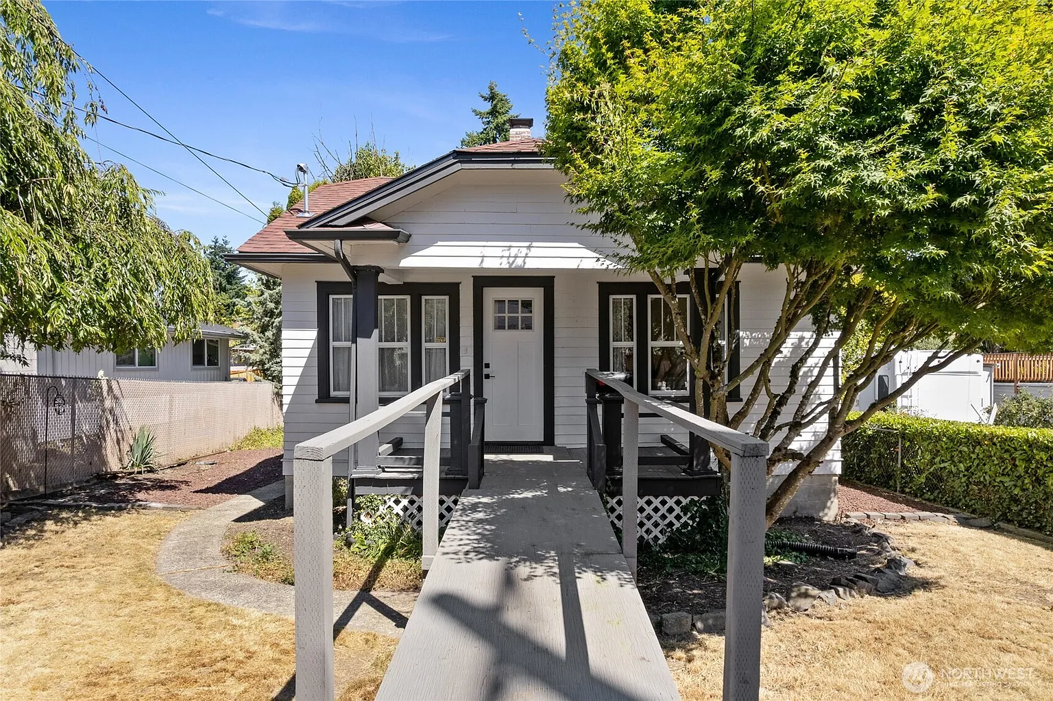 1733 S Proctor Street photo 1