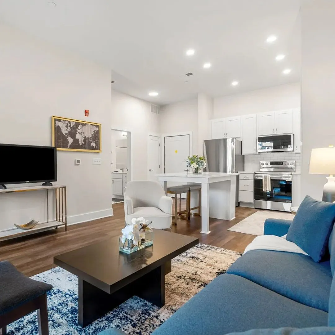 Pomeroy Apartments — Photo 1