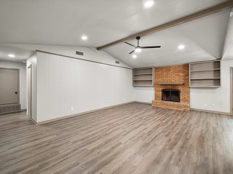 3008 Lafayette St — Photo 3