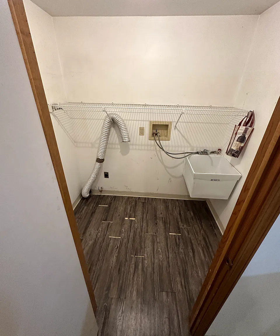 2 bed, 1300 sqft, $1,800 — Photo 4