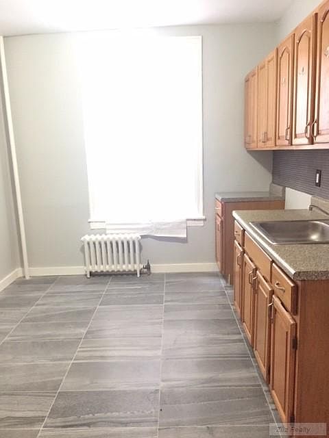 1st image of 2820 W 36th St APT 1