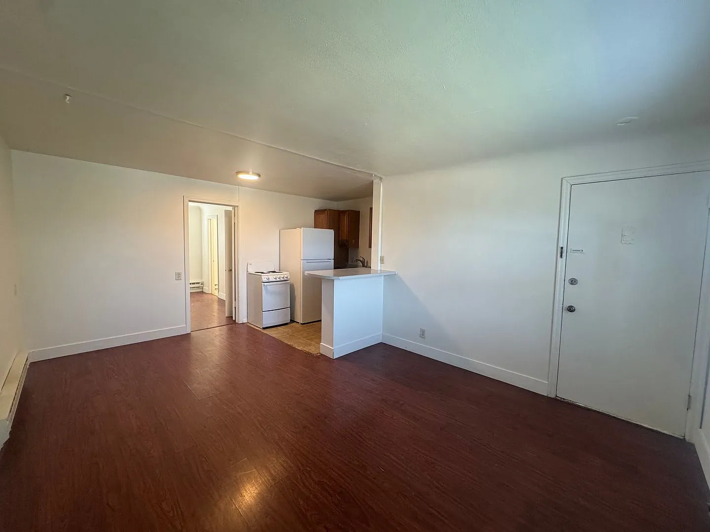 Cozy 1bd/1ba Lower South Hill Apartment | A/C | On-Site Laundry | Pet Friendly | $250 Off Move-In... — Photo 4