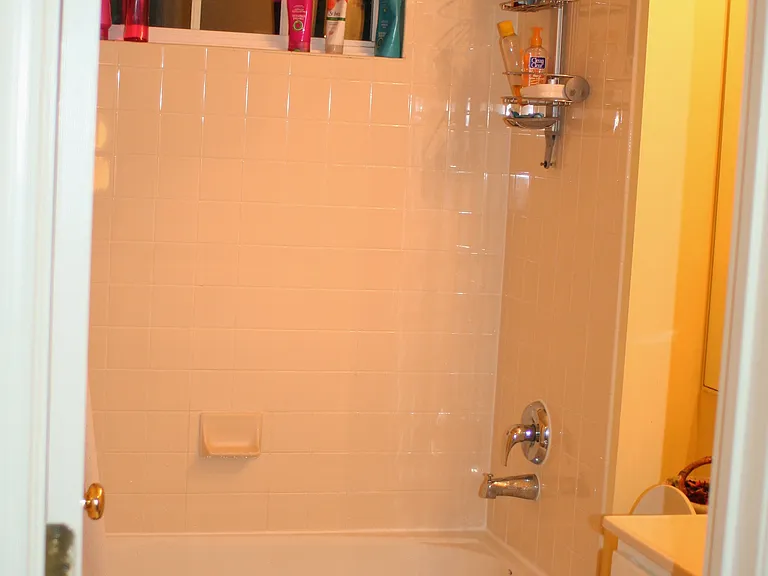 9135 Stonegarden Dr — Photo 44