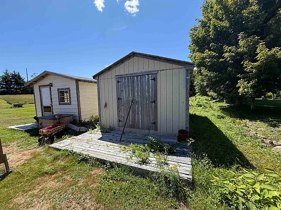 3rd image of 108 Kingsburg Rd #110
