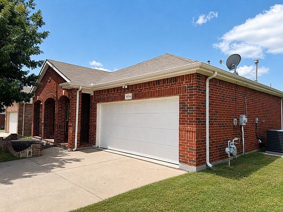 2nd image of 9524 Willow Branch Way