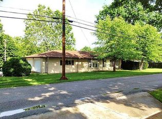 3415 County Farm Rd, Cassville, MO 65625